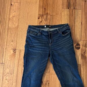 Kut from the Kloth Catherine boyfriend jeans.